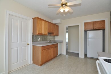 1 Summer St unit 2, Blackstone, MA 01504 - photo 5