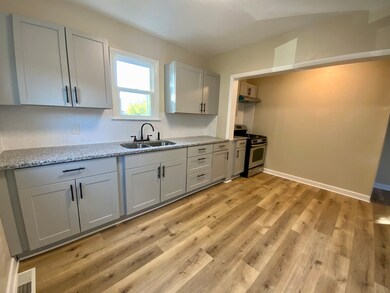 12761 W Harrison Ave, Waukegan, IL 60085 - photo 5