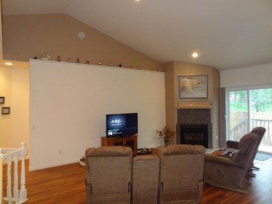 Decorator niches in living rm