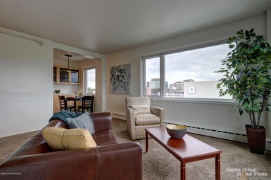 SE Corner Unit- Great Mountain Views
