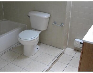 437 Ferry St unit 3, Everett, MA 02149 - photo 4