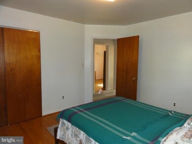 5921 Baltimore St, Gwynn Oak, MD 21207 - photo 5