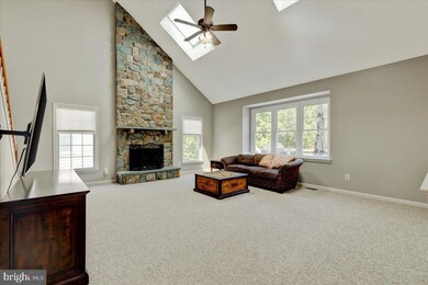 25452 Carrington Dr, Chantilly, VA 20152 - photo 7