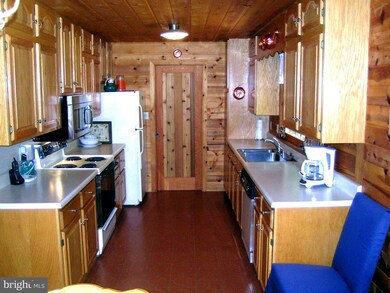 371 N Lakeshore Dr, Louisa, VA 23093 - photo 7