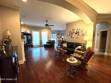 1459 Notting Hill S, Hernando, MS 38632 - photo 2