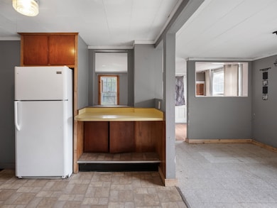 383 Stratton Rd, Rutland, VT 05701 - photo 6