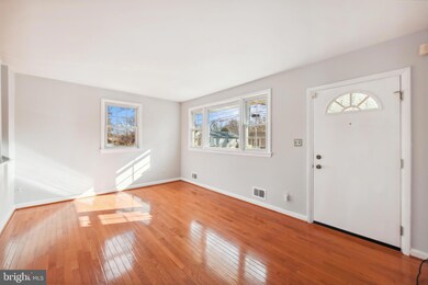 1417 Pacific Ave, Capitol Heights, MD 20743 - photo 2