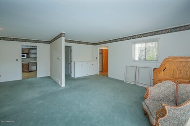 611 Linden-104