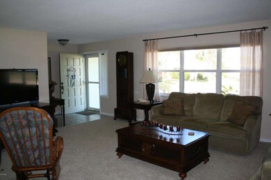 285 Satellite Living 1