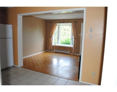 2 Bartlett Ave unit 2, Haverhill, MA 01830 - photo 3