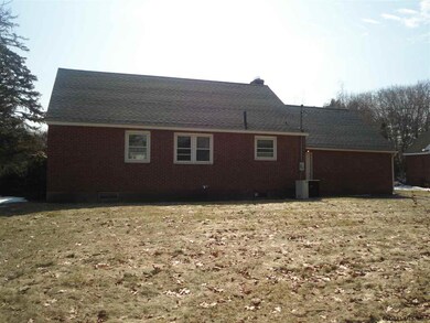 851 Ashmore Ave, Schenectady, NY 12309 - photo 3