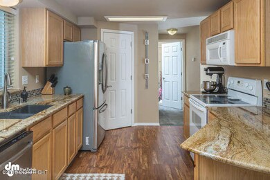 12303 Gregg Ln Anchorage AK-small-010-24