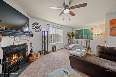 Livingroom facing Southwest