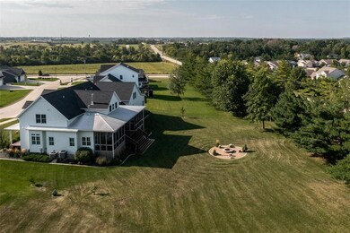 3008 Forrest Meadow Ln, Hiawatha, IA 52233 - photo 4