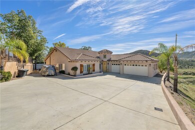 30440 Sparkle Dr, Canyon Lake, CA 92587 - photo 2