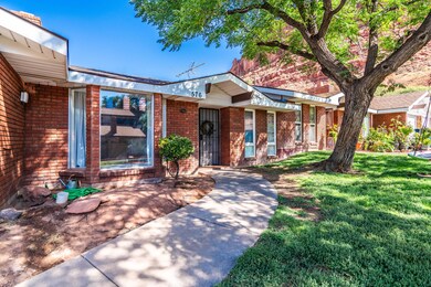 576 Diagonal St UNIT 2-006