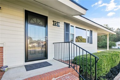727 Berwick Dr, Fayetteville, NC 28314 - photo 4