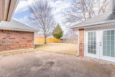 2132 Oakmeadow St, Bedford, TX 76021 - photo 4