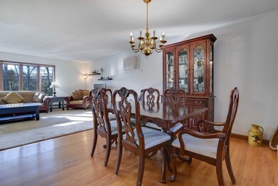 74 Chapin St, Ludlow, MA 01056 - photo 4