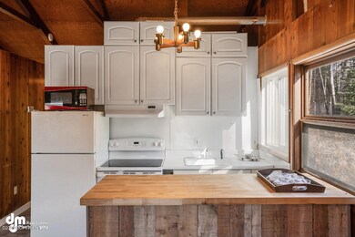 9499 W Hollywood Rd, Wasilla, AK 99623 - photo 7