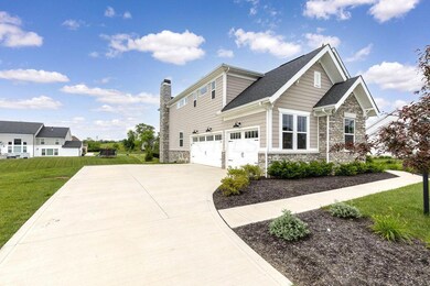 1-(3)2067SHALERUNDRIVE-EXTERIOR8