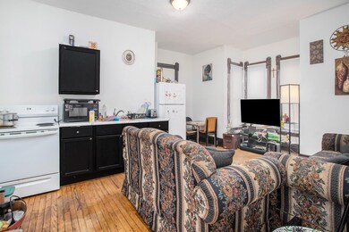 742 Broadway St, Niles, MI 49120 - photo 2