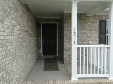 1837 Lakin Ln, Columbia, TN 38401 - photo 2