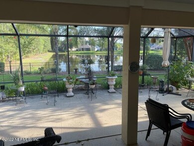 Screened Lania