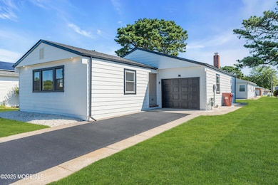 143 Davenport Rd, Toms River, NJ 08757 - photo 2