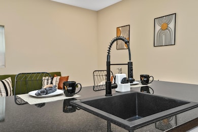 1220 E Pacific St unit 7b, Springfield, MO 65803 - photo 7