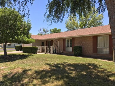 SUN CITY GEM * CORNER LOT