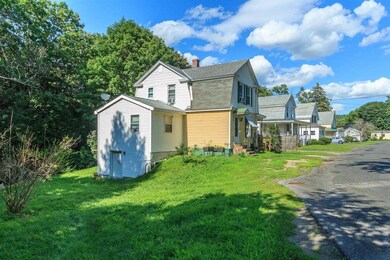 18 Osgood Ave, Claremont, NH 03743 - photo 5