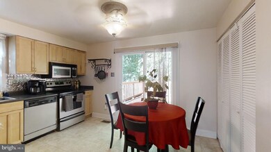 521 Paula Terrace, Prince Frederick, MD 20678 - photo 4