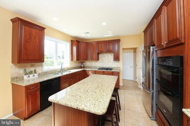 815 Myrtles Way, Perkasie, PA 18944 - photo 5