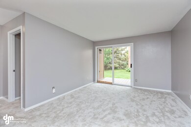 Living Room MS_86537-FULL