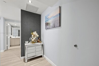 55 SW 9th St unit 2309, Miami, FL 33130 - photo 2