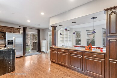 1582 Oakwood Ave, Des Plaines, IL 60016 - photo 5