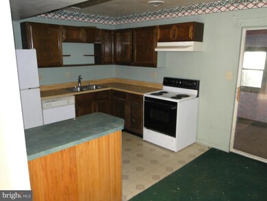 88 Carnival Dr, Taneytown, MD 21787 - photo 7