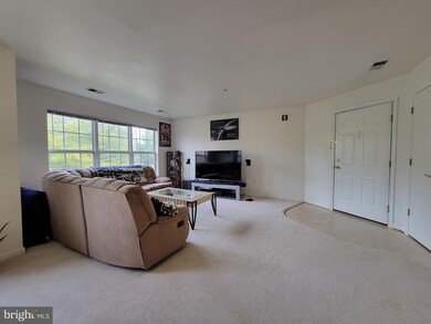 136 Wishing Star Ct unit 3B, Hagerstown, MD 21740 - photo 2