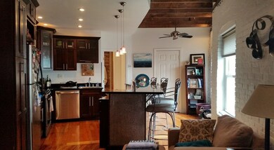 21 Moon St unit 14, Boston, MA 02113 - photo 2