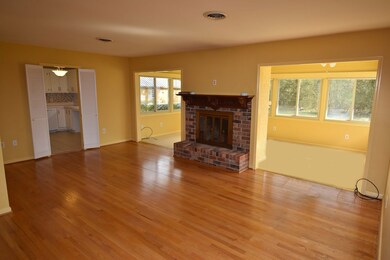 329 James Ln, Weems, VA 22576 - photo 3