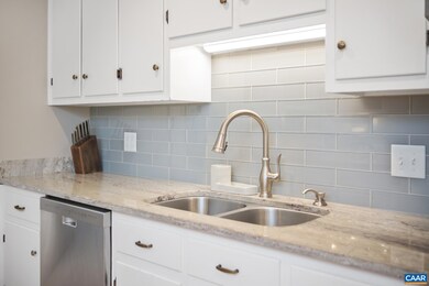 1101 Crofton Ave, Waynesboro, VA 22980 - photo 7