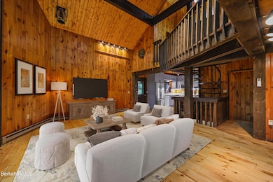 2-Living Room_finalHR