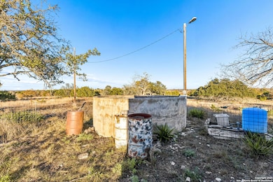 1106 Perry Ranch Rd, Fredericksburg, TX 78624 - photo 3