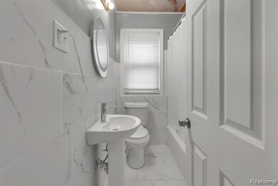 15852 Washburn St unit 1, Detroit, MI 48238 - photo 6