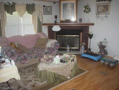 1510 Foxfire Rd, Asheboro, NC 27205 - photo 4