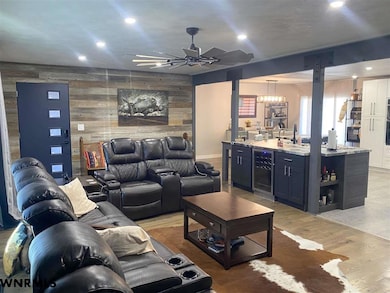 3517 Skyline Dr, Scottsbluff, NE 69361 - photo 2