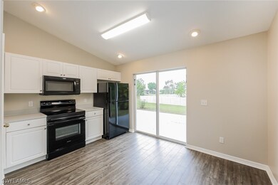 215 Manasota St, Fort Myers, FL 33913 - photo 5