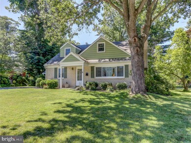 136 Lee Cir, Bryn Mawr, PA 19010 - photo 2