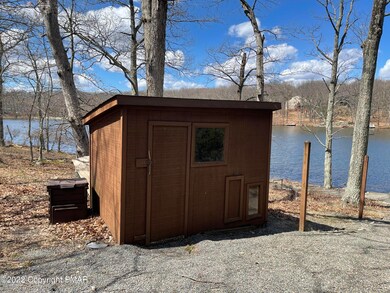 133 Mockingbird Ct, Bushkill, PA 18324 - photo 5